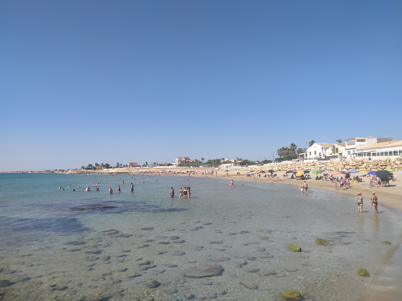 Foto von Spiaggia Di Avola mit geräumige bucht