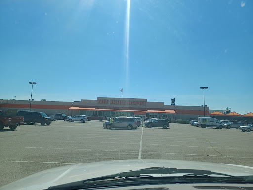 Home Improvement Store «The Home Depot», reviews and photos, 2075 Pipestone Rd, Benton Harbor, MI 49022, USA