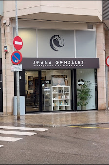 Joana González - Estilista Unisex Carrer del Bogatell, 24, 08930 Sant Adrià de Besòs, Barcelona, España