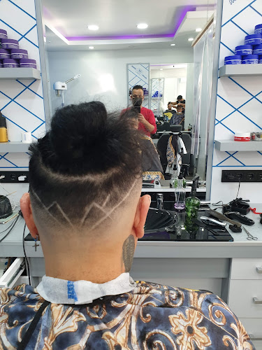 Salon Image