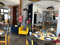 Atmosphère du Restaurant français Restaurant des Voyageurs à Saint-Dié-des-Vosges - n°3