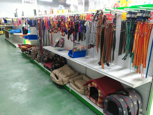Pienso y Riego | Para tus animales y plantas en Badajoz