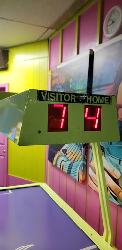 Sporting Goods Store «Hyde Park Roller Magic», reviews and photos, 4178 Albany Post Rd, Hyde Park, NY 12538, USA