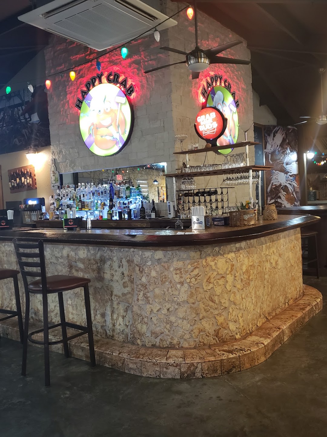 Happy Crab Bar & Restaurant