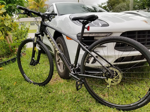 Bicycle Store «Trek Bicycle Store», reviews and photos, 1621 E Sunrise Blvd, Fort Lauderdale, FL 33304, USA