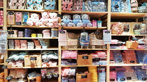 Party Store «Jenly Wholesale Inc Party Supplies», reviews and photos, 15420 SW 136th St Unit 19, Miami, FL 33196, USA