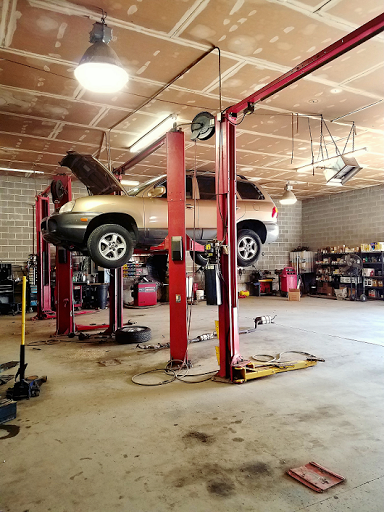 Auto Repair Shop «Cintech Automotive Repair», reviews and photos, 1207 Harvestowne Industrial Dr, St Charles, MO 63304, USA