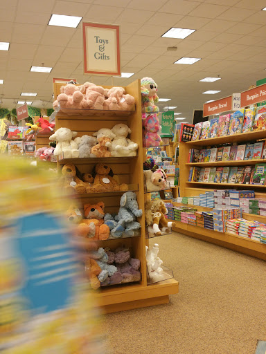 Book Store «Barnes & Noble», reviews and photos, 20 Hatton Pl, Hilton Head Island, SC 29926, USA