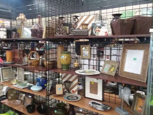 Thrift Store «Graceful Buys», reviews and photos, 418 E Northwest Hwy, Grapevine, TX 76051, USA