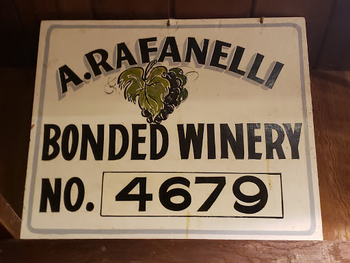 Winery «A Rafanelli Winery», reviews and photos, 4685 W Dry Creek Rd, Healdsburg, CA 95448, USA
