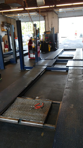 Car Wash «Personal Touch Milford Full Service Car Care», reviews and photos, 1020 Bridgeport Ave, Milford, CT 06460, USA