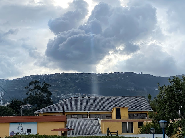 Oriente, Quito 170156, Ecuador