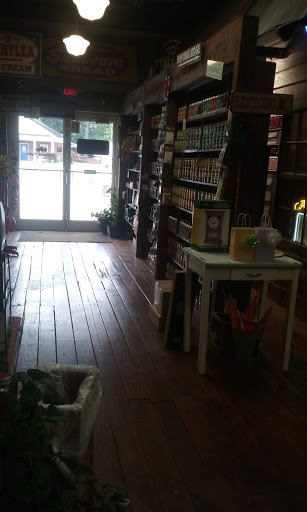 Tobacco Shop «Williams & Taylor Inc», reviews and photos, 523 W Palmetto St, Florence, SC 29501, USA