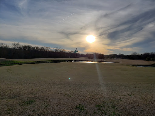 Golf Course «Country View Golf Course», reviews and photos, 240 W Belt Line Rd, Lancaster, TX 75146, USA