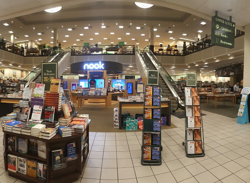Book Store «Barnes & Noble», reviews and photos, 1430 Plaza Pl, Southlake, TX 76092, USA