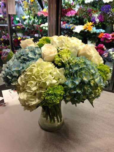 Florist «Elegant Florist», reviews and photos, 6909 4th Ave, Brooklyn, NY 11209, USA