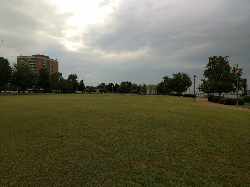 Hotel «DoubleTree by Hilton Hotel Decatur Riverfront», reviews and photos, 1101 6th Ave NE, Decatur, AL 35601, USA