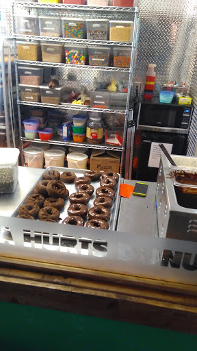 Donut Shop «Hurts Donut», reviews and photos, 7010 W 21st St, Wichita, KS 67205, USA
