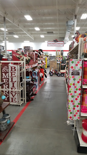 Home Improvement Store «Tractor Supply Co.», reviews and photos, 990 Tharp Rd, Yuba City, CA 95993, USA