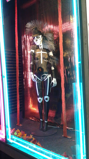 Thrift Store «Out of the Closet Thrift Store», reviews and photos, 1724 Sunset Blvd, Los Angeles, CA 90026, USA