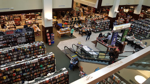 Book Store «Barnes & Noble», reviews and photos, 4015 Medina Rd, Akron, OH 44333, USA