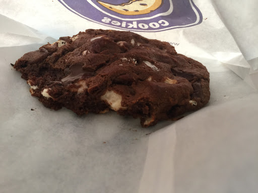 Cookie Shop «Insomnia Cookies», reviews and photos, 402 14th Ave SE, Minneapolis, MN 55414, USA