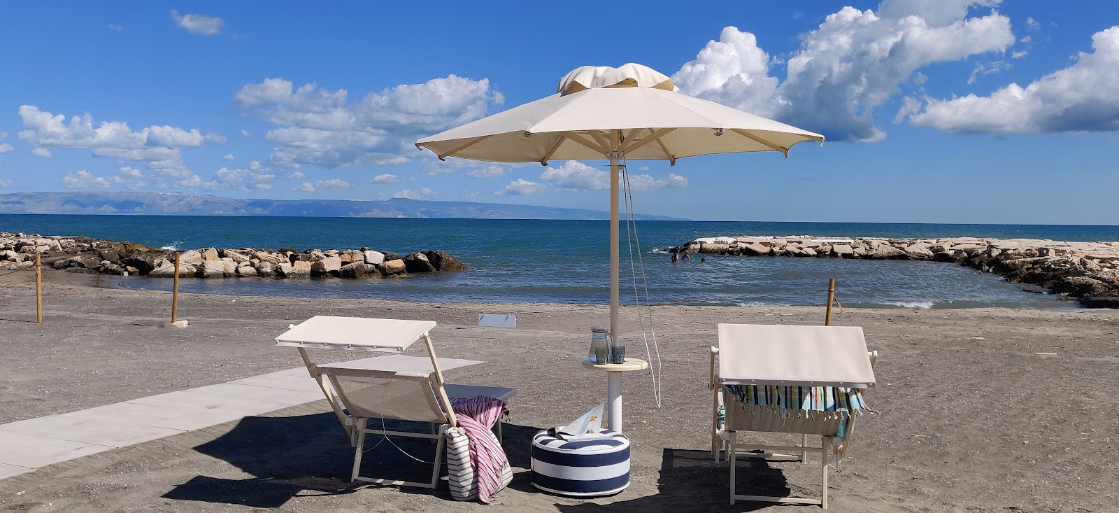 Foto von Spiaggia Orno Margherita di Savoia annehmlichkeitenbereich
