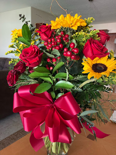 Florist «Carousel Florist», reviews and photos, 990 Rockledge Blvd, Rockledge, FL 32955, USA