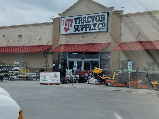 Home Improvement Store «Tractor Supply Co.», reviews and photos, 1800 US-90, Castroville, TX 78009, USA