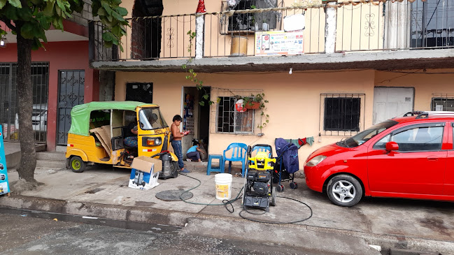 Opiniones de Lavanderia DME "El Almendro" en Guayaquil - Servicio de lavado de coches