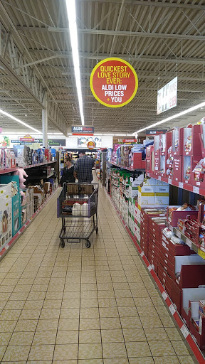 Supermarket «ALDI», reviews and photos, 1505 N National Rd, Columbus, IN 47203, USA