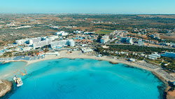 Fotografie cu Nissi Beach cu nivelul de curățenie înalt