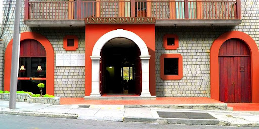 Centers to study journalism in La Paz