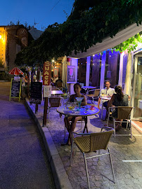 Atmosphère du Pizzas à emporter Au Bout du Monde à Saint-Martin-d'Ardèche - n°1