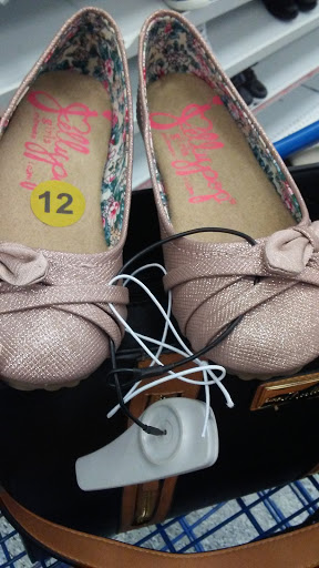 Clothing Store «Ross Dress for Less», reviews and photos, 5112 Commons Dr, Rocklin, CA 95677, USA