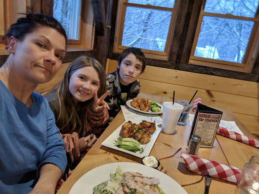 Restaurant «Ellacoya Barn & Grille», reviews and photos, 2667 Lake Shore Rd, Gilford, NH 03249, USA