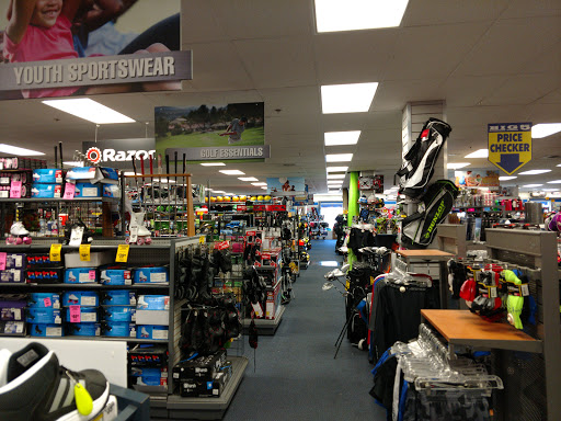 Sporting goods store Ventura