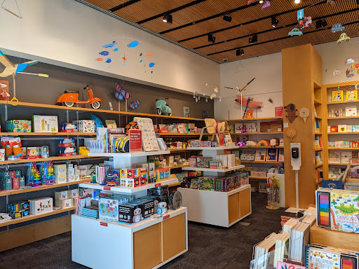 Gift Shop «SFMOMA Museum Store», reviews and photos, 151 3rd St, San Francisco, CA 94103, USA