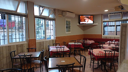 Bar Restaurante El Llano - C. las Pozas, n°36, 28200 San Lorenzo de El Escorial, Madrid, Spain