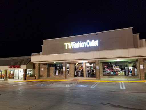 Shopping Mall «Cedar Park Shopping Center», reviews and photos, 207-331 S Cedar Ridge Dr, Duncanville, TX 75116, USA