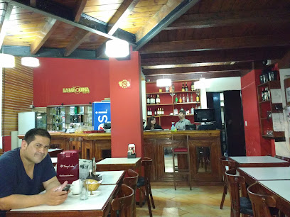 LA MAQUINA Cafe