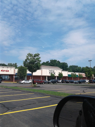 Department Store «Nordstrom Rack West Farm Shopping Center», reviews and photos, 1600 SE Rd, Farmington, CT 06032, USA