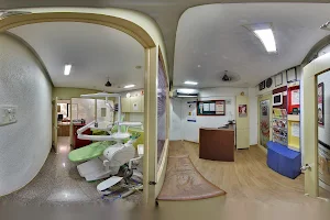 32 Pearls Dental Clinic image