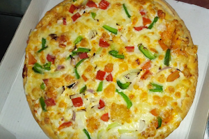 Maxidos Pizza Tohana image