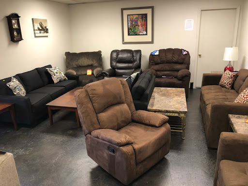 Discount Store «Colfax Discount Store», reviews and photos, 1116 E Mountain St, Kernersville, NC 27284, USA