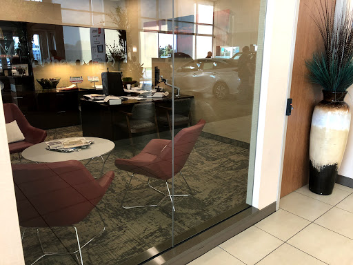 Toyota Dealer «Luther Brookdale Toyota», reviews and photos, 6700 Brooklyn Blvd, Brooklyn Center, MN 55429, USA