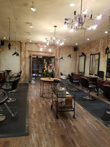 Shopping Mall «Thruway Shopping Center», reviews and photos, 300 S Stratford Rd, Winston-Salem, NC 27103, USA