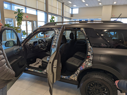 Car Dealer «Metropolitan Ford of Eden Prairie», reviews and photos, 12477 Plaza Dr, Eden Prairie, MN 55344, USA