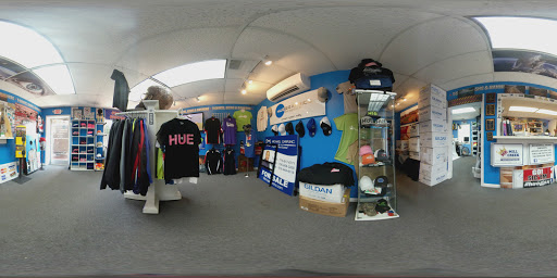 Sign Shop «Hue Graphics & Apparel, LLC», reviews and photos, 1365 4 Th Ave, Auburn, GA 30011, USA