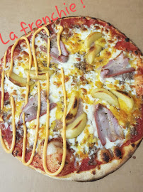 Plats et boissons du Pizzas à emporter La Pâte à Thuit - Pizzeria à Le Thuit-de-l'Oison - n°9